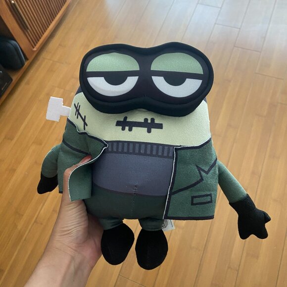 Universal Studios Despicable Me Minion Frankenstein Monster Minion Plush 9" - Picture 1 of 5